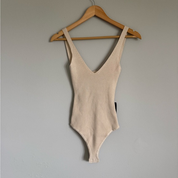 NWT Lulu's Emberlin Open Back Ribbed Bodysuit - Picture 7 of 12